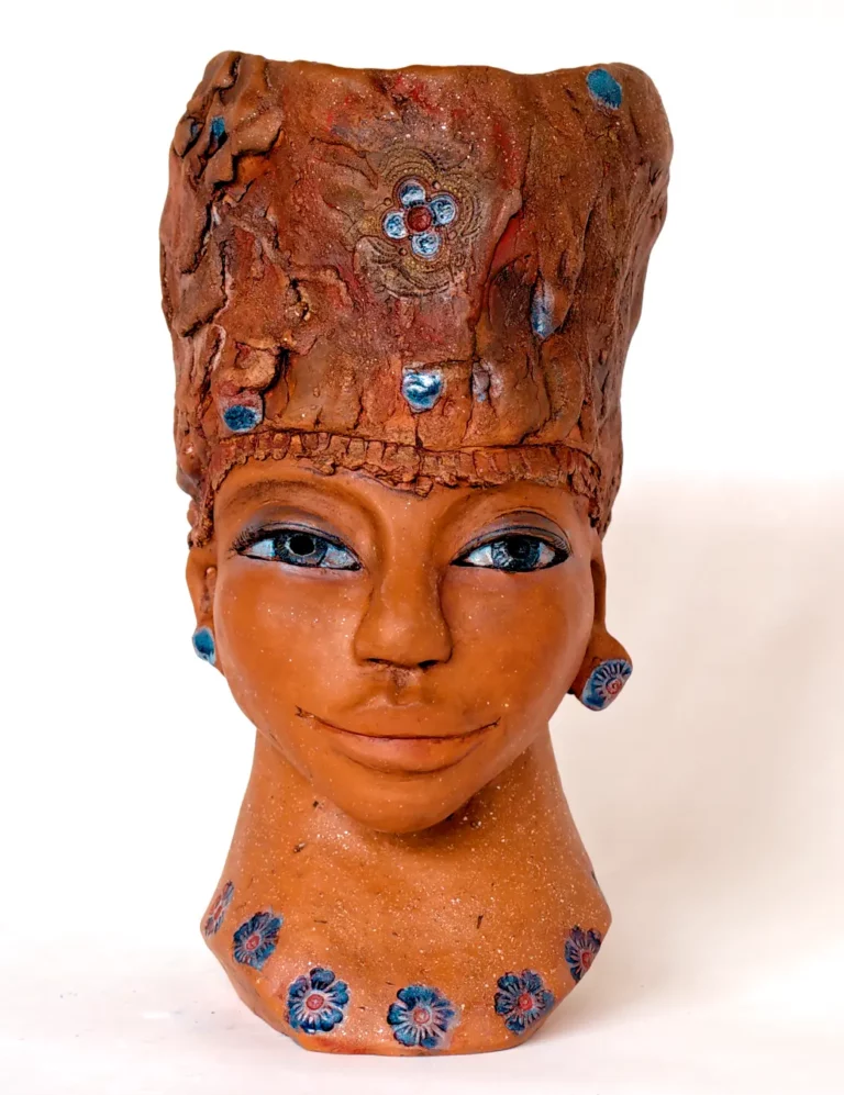 Isis - 36 cm, 2024